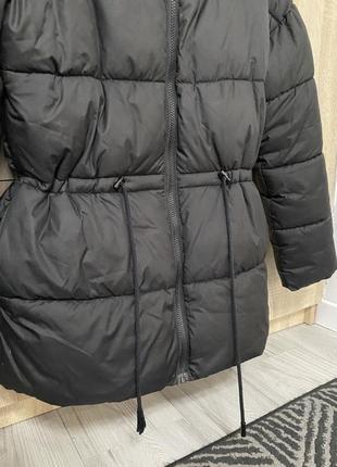 Стильная короткая куртка пуховик черный с кулиской завязка на талии papaya 36/s9 фото
