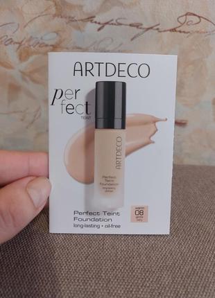 Artdeco

perfect teint

тональна основа для обличчя 2 ml

08 gentle ivory