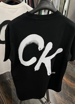 Футболка ck