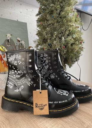Ботинки dr.martens мартинсы 1460 scribble 37 размер