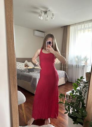 Летнее пляжное красное платье макси