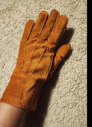 Яркие замшевые перчатки на подкладке6 фото