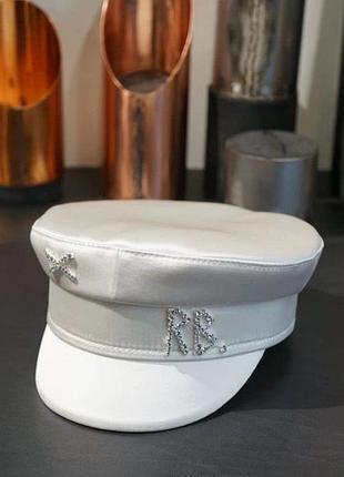 Жіноча сатинова кепі ruslan baginskiy капелюшок в білому кольорі