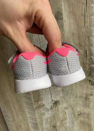Дитячі кросівки для немовлят nike tanjun4 фото