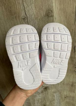 Детские кроссовки для младенцев nike tanjun5 фото