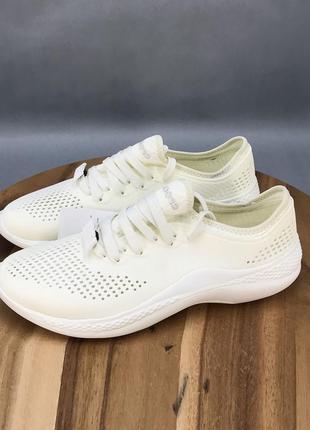 Крокс кросівки лайтрайд пейсер 360 білі crocs literide 360 marbled pacer almost white