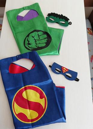 Superman and hulk. накидка и маска супергероев