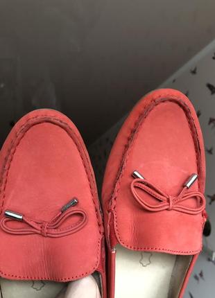 Мокасини червоні туфлі caprice3 фото