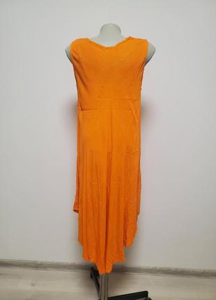 Гарне легке віскозне плаття з вишивкою вільного фасону5 фото