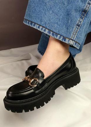 Лоферы натуральная кожа в стиле гуччи.