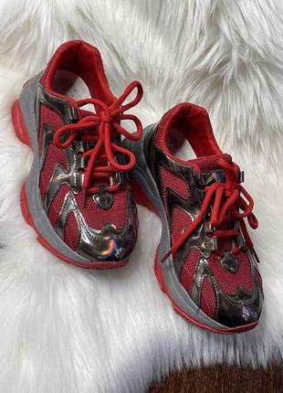 Кросівки червоні металік