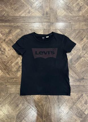 Футболка черная levi’s