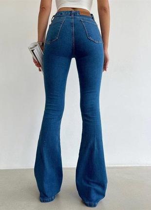 Женские стрейчевые джинсы клеш от колена3 фото