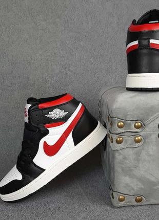 Мужские кроссовки nike air jordan 1 высокие белые с черным и красным скидкостью sale &lt;unk&gt; smb7 фото