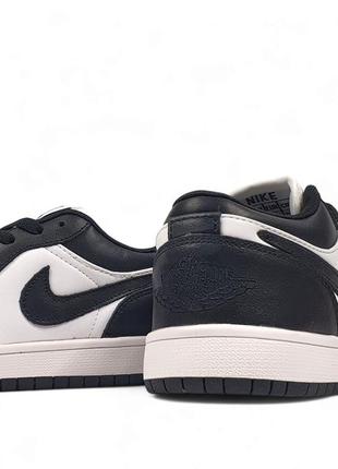 Кросівки nike air jordan 1 low  •white black•5 фото