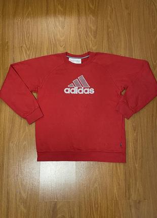 Adidas худі красного цвета с вышитым принтом
