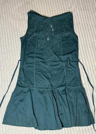 Платье из натуральной ткани ( сатин), на спинке вырез капелька, на груди кружево, пог - 46, длина - 85 см4 фото