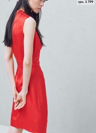 Красное атласное платье с запáхом mango2 фото