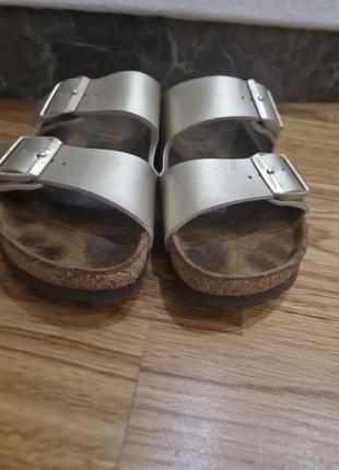 Ортопедичні шльопанці сандалі на корку birkenstock arizona/ розм.38 оригінал7 фото