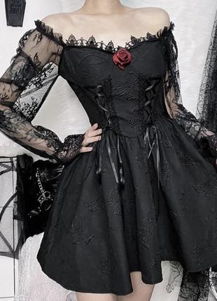 Плаття чорне з червоною трояндою в стилі готика лоліта4 фото
