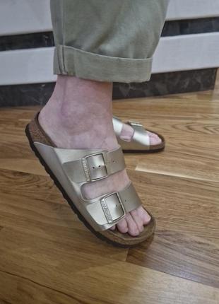 Ортопедичні шльопанці сандалі на корку birkenstock arizona/ розм.38 оригінал1 фото