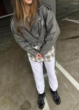 Женская короткая винтажная куртка косуха6 фото