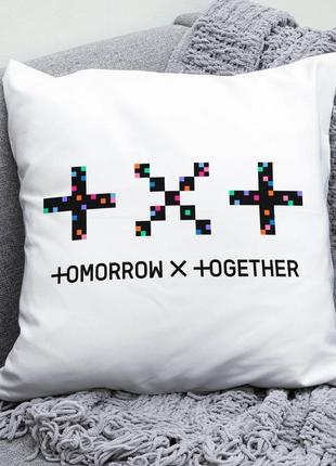 Декоративна подушка плюшева подарунок з принтом kpop tomorrow x together