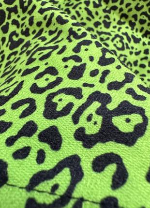 Стильная яркая юбка мини с разрезом в леопардовый принт shein 38/m4 фото