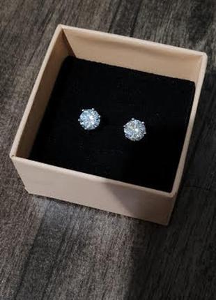 Серебряные серьги с голубыми бриллиантами муассанитами, голубой муассанит5 фото