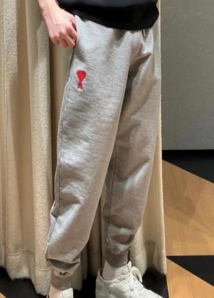 Спортивные штаны ami paris