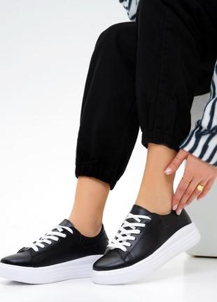 Високі чорні кеди з натуральної шкіри