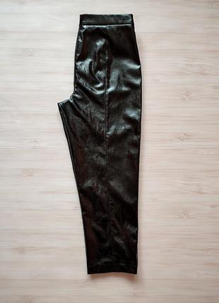Штани. брюки. primark. 14размер. xl. эко-кожа. стильные брюки. кожаные брюки.10 фото