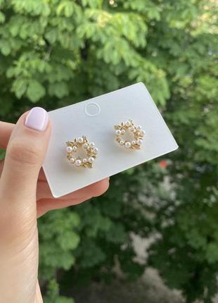 Нежные серьги-гвоздики