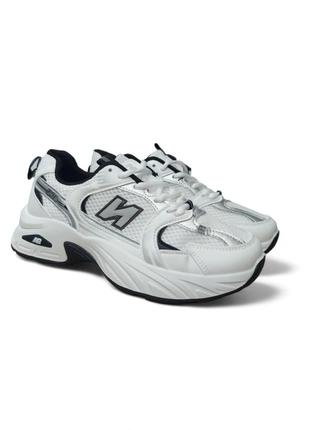 Женские кроссовки new balance