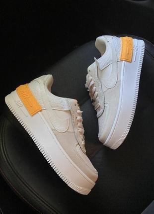 Nike air force 1 shadow white orange.