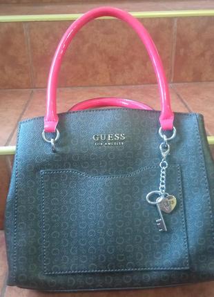 Продам оригинальную сумку от guess в новом состоянии