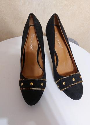 Новые красивые туфли на шпильке 24см 36р sergio todzi3 фото