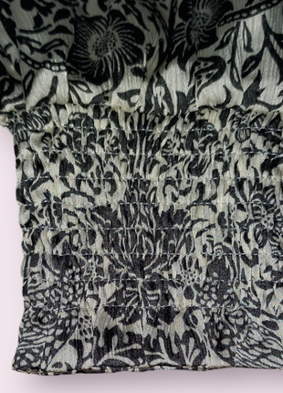 Атласная блузка с высоким воротом3 фото