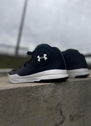 Баскетбольные кроссовки under armour jet. оригинал.5 фото