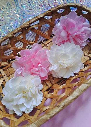 Шелковые цветы на резинках