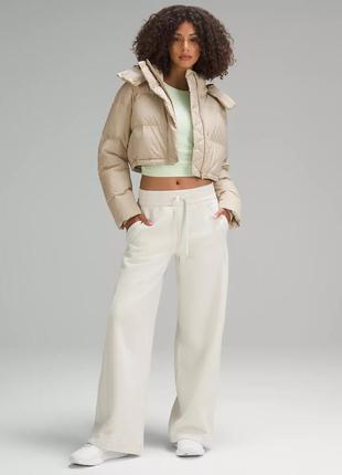 Супер-укорочена куртка пуховик wunder puff lululemon