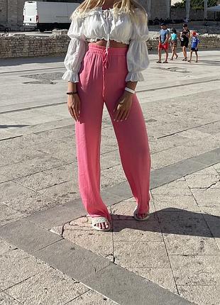 Біла кофтинка