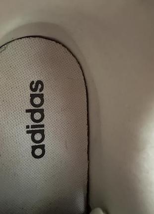 Оригінальні кросівки adidas 5