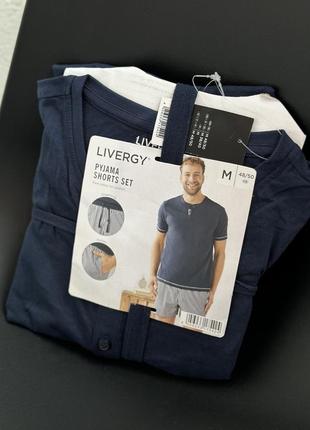 Чоловіча піжама або домашній костюм livergy