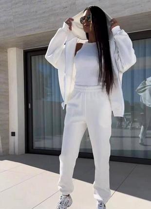 Костюм трійка