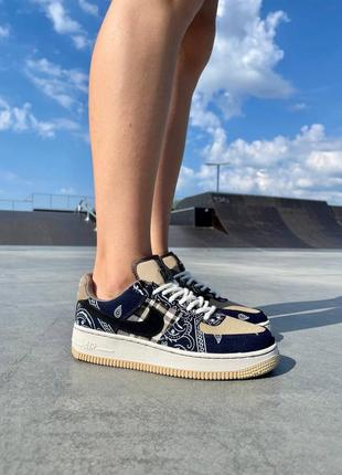 Жіночі кросівки nike air force low x travis scott