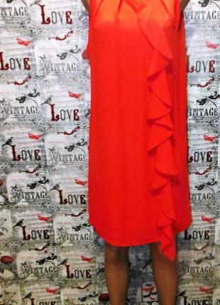 Эффектное красное-яркое платье с оборкой от киры пластининой4 фото