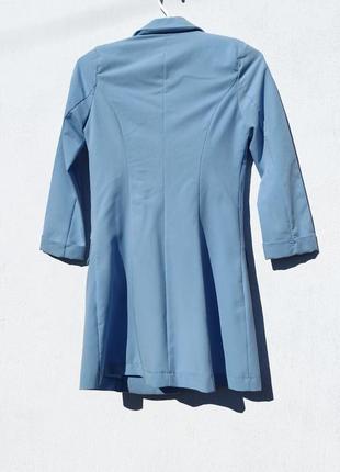 Стильный длинный голубой пиджак amisu6 фото