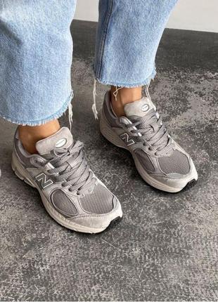 Модні замшеві кросівки new balance 2002 r beige  замшевые кроссовки нью беланс 2002 р бежевые, серые7 фото