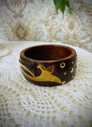 Браслет из дерева и металла